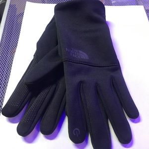 The North Face Women’s Etip gloves